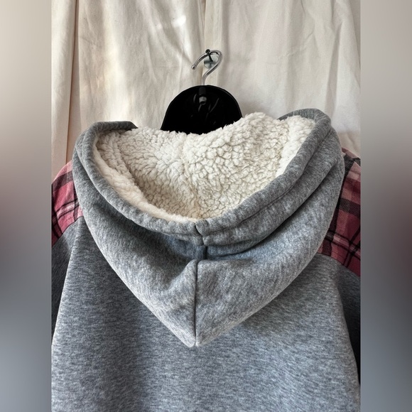 NWT No Boundaries Women's Sz XXL Flannel/Sherpa Sweatshirt Pink/Gray Super Soft - Picture 5 of 8
